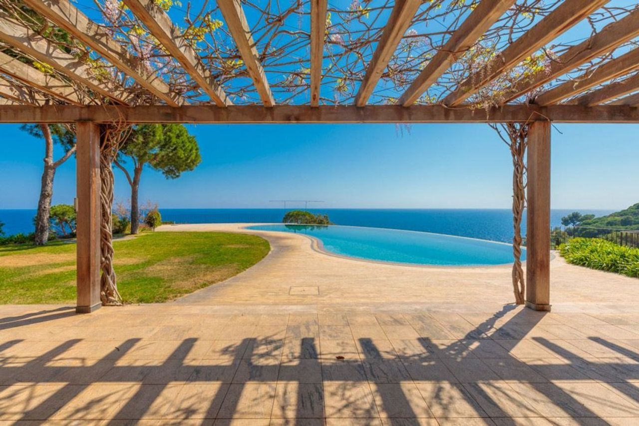 Дом Girona, Sant Feliu de Guíxols, Испания, 2.81 м² - фото 2