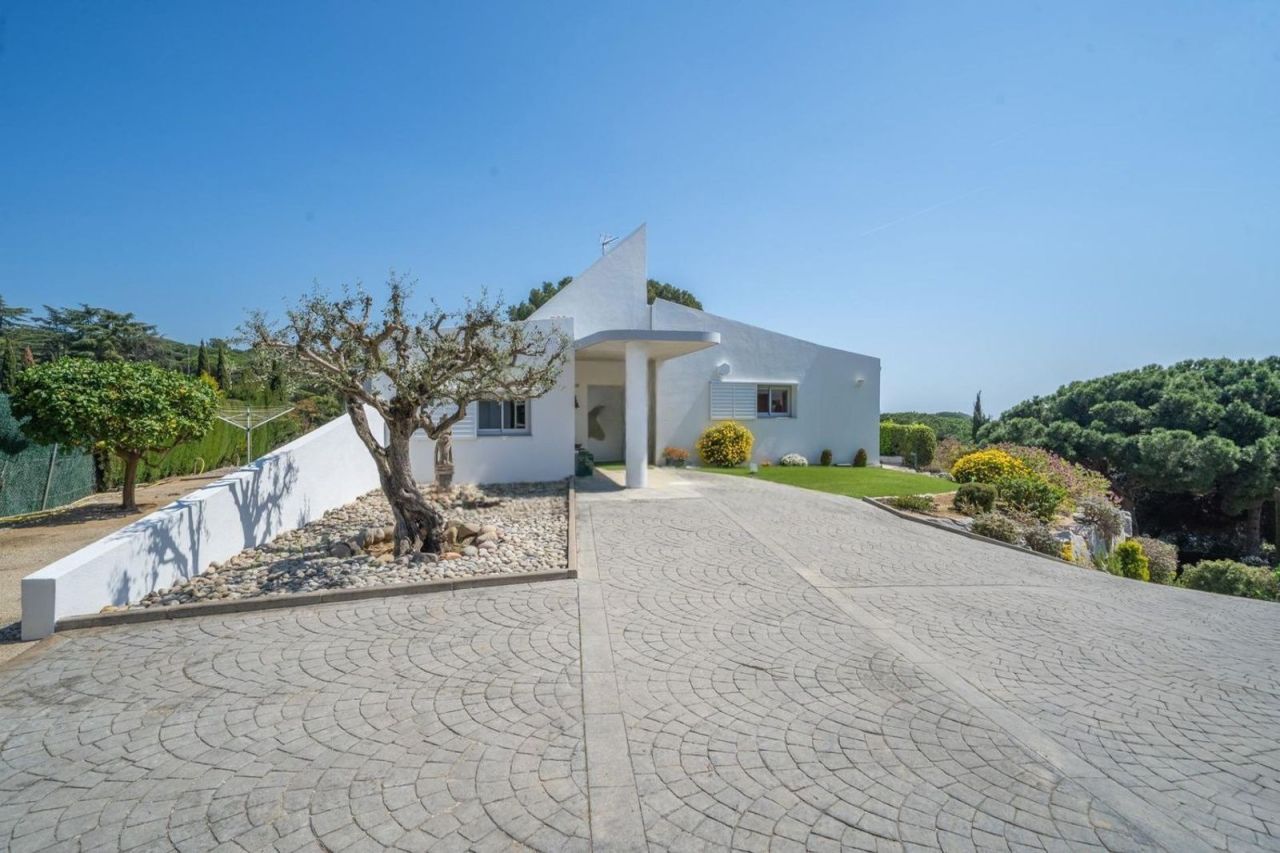 Шале в Сан-Андрес-де-Льеванерас, Испания, 446 м² - фото 5