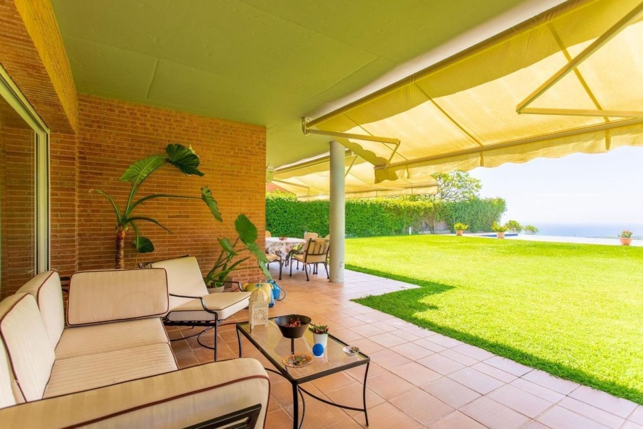 Дом в Сан-Андрес-де-Льеванерас, Испания, 784 м² - фото 8