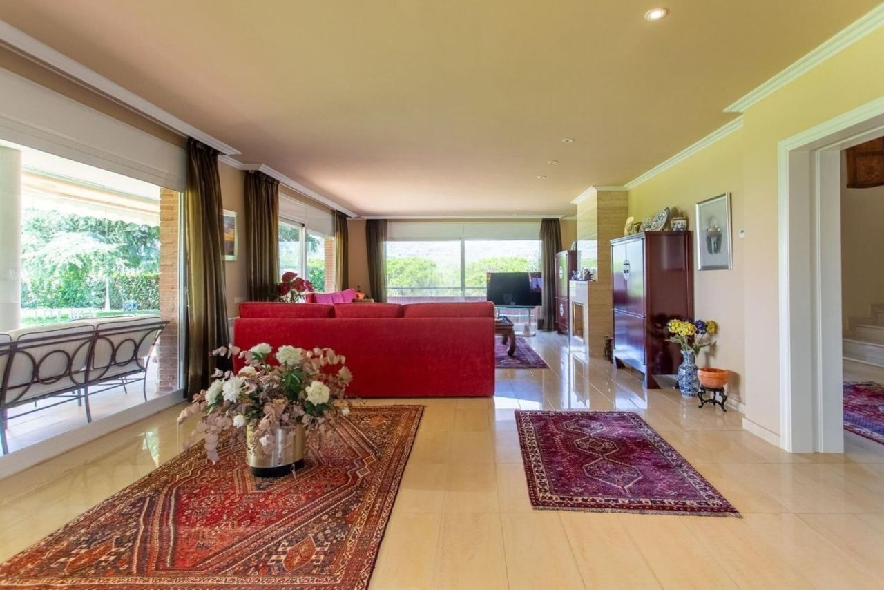 Дом в Сан-Андрес-де-Льеванерас, Испания, 784 м² - фото 11