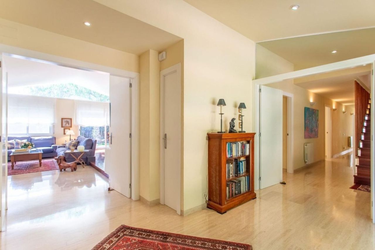 Дом в Сан-Андрес-де-Льеванерас, Испания, 543 м² - фото 11