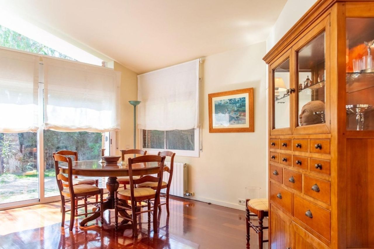 Дом в Сан-Андрес-де-Льеванерас, Испания, 543 м² - фото 15