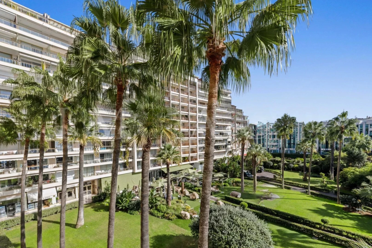 Квартира в Каннах, Франция, 31 м² - фото 10