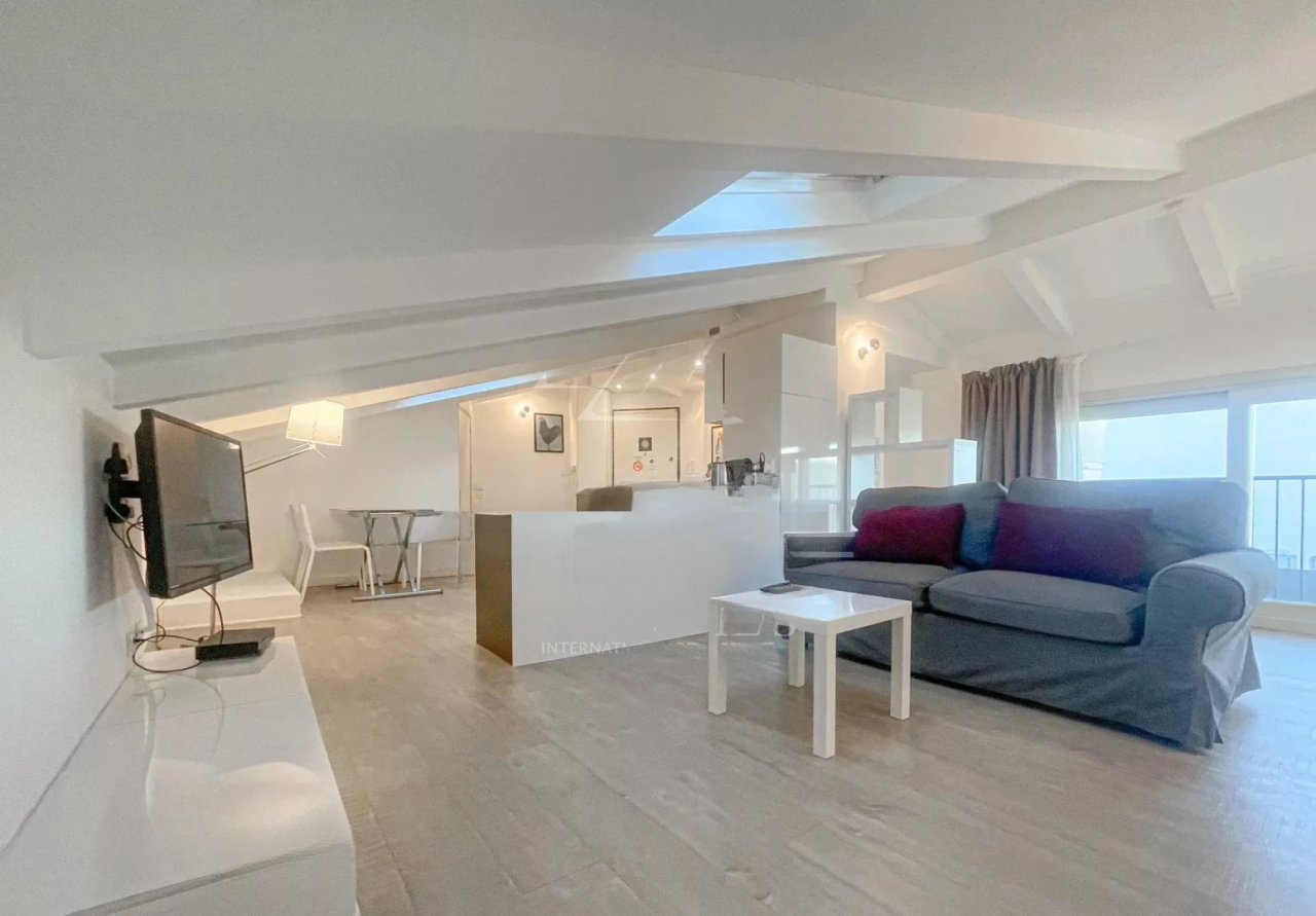 Квартира в Каннах, Франция, 48 м² - фото 1