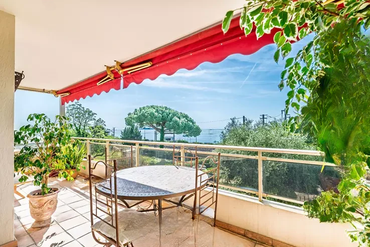 Квартира в Каннах, Франция, 90 м² - фото 1
