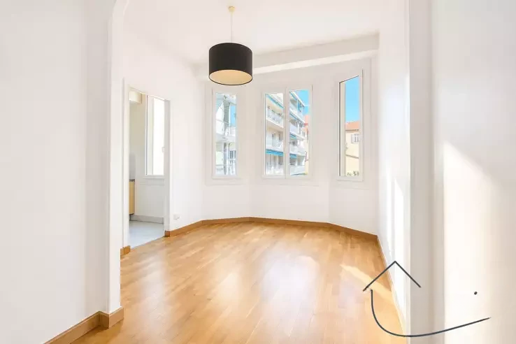 Квартира в Каннах, Франция, 23 м² - фото 2