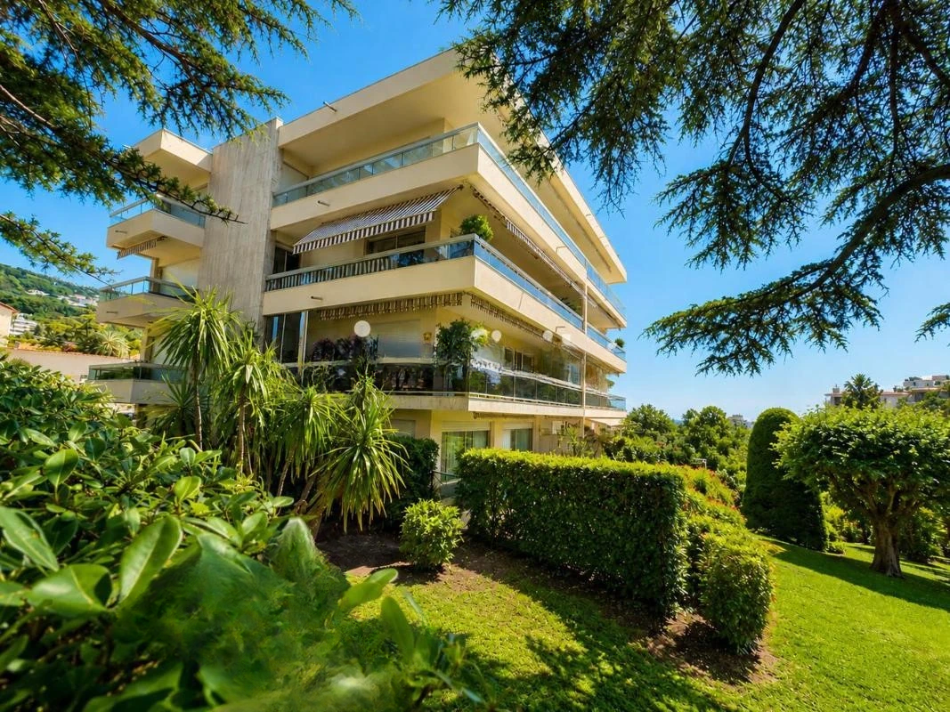 Квартира в Каннах, Франция, 95 м² - фото 1