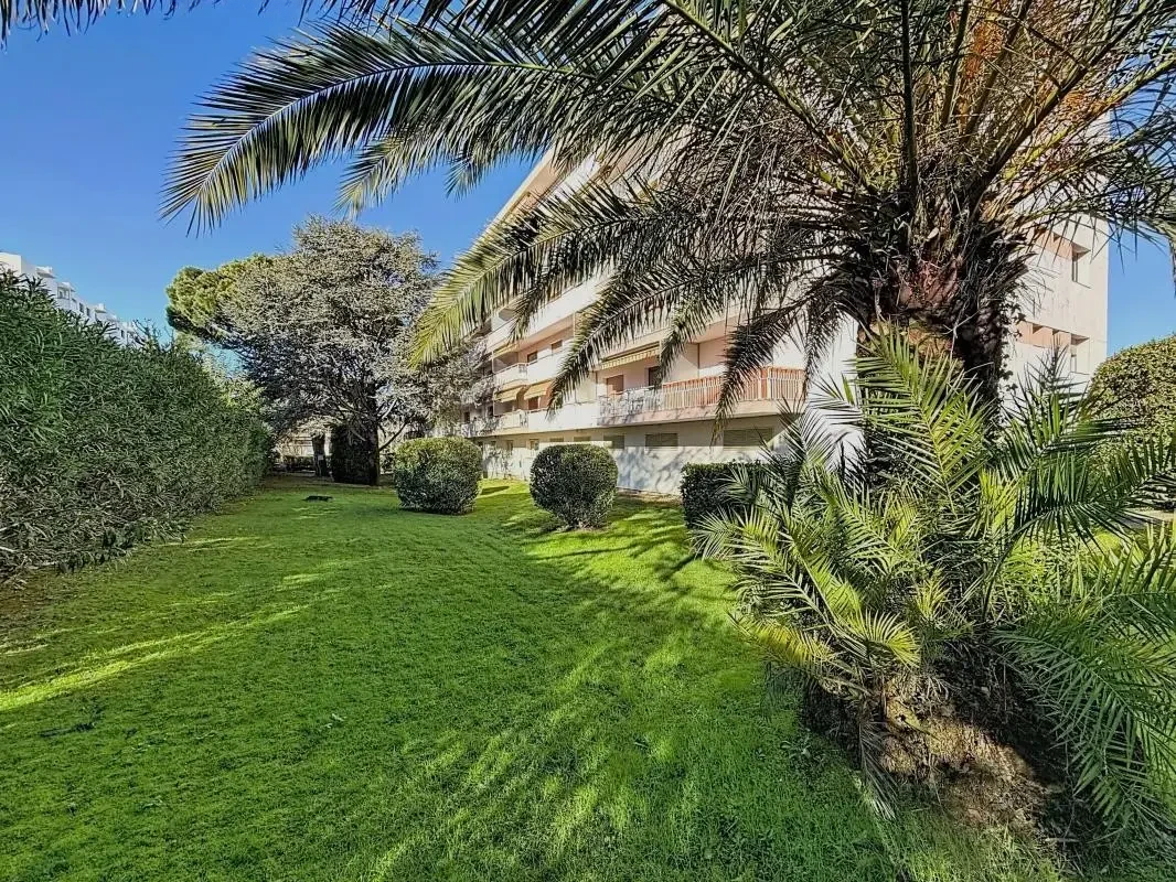 Квартира в Каннах, Франция, 78 м² - фото 1