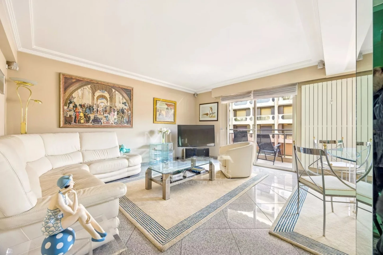 Квартира в Каннах, Франция, 58 м² - фото 2