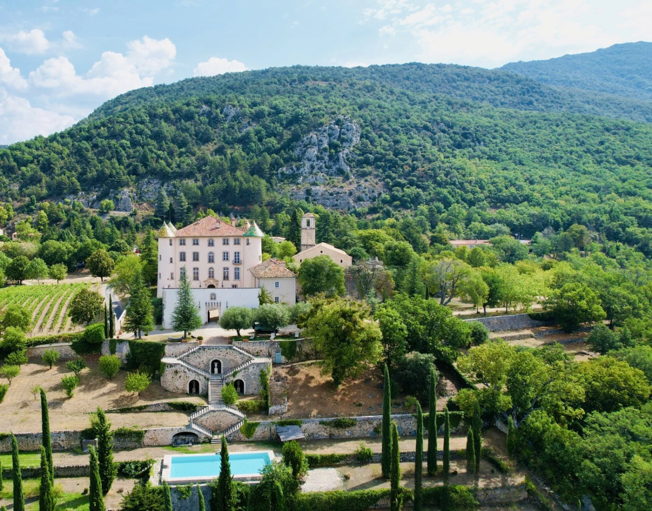 Квартира в Каннах, Франция, 1 039 м² - фото 2