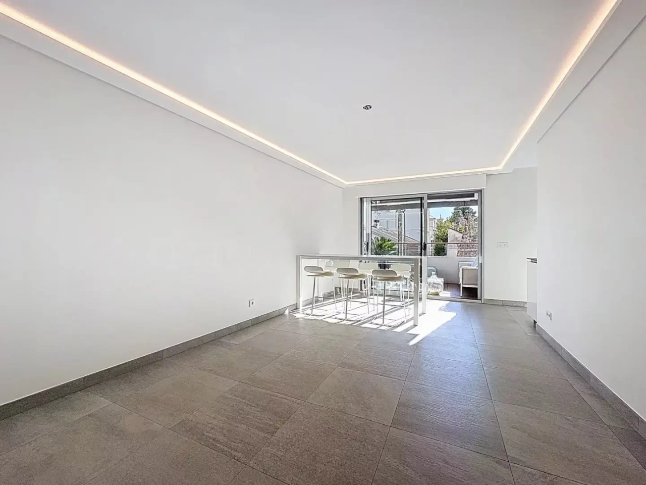 Квартира в Каннах, Франция, 54 м² - фото 2