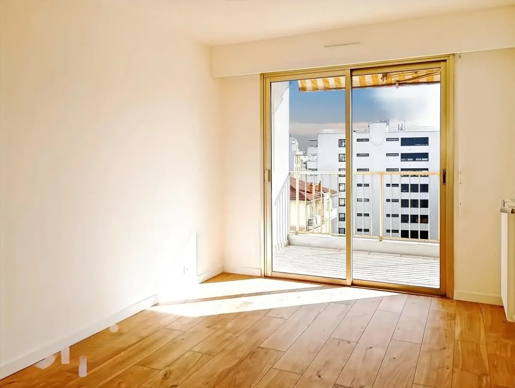 Квартира в Каннах, Франция, 57 м² - фото 9