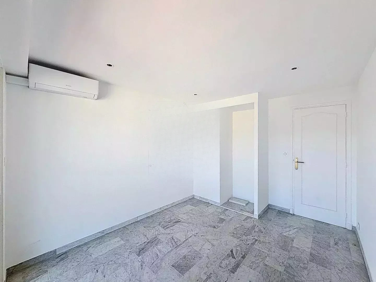 Квартира в Каннах, Франция, 62 м² - фото 9