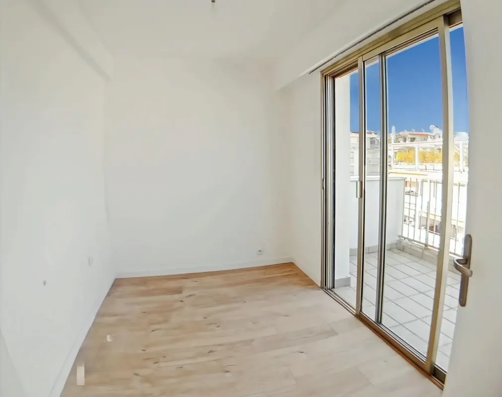 Квартира в Каннах, Франция, 57 м² - фото 11