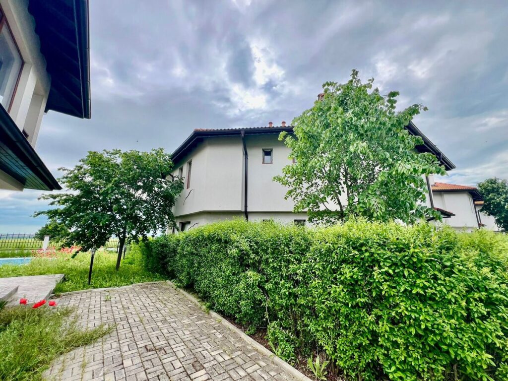 Дом Floral Meadows, Болгария, 179 м² - фото 10