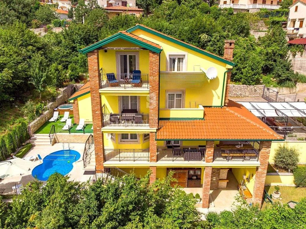 Дом в Опатии, Хорватия, 639 м² - фото 1
