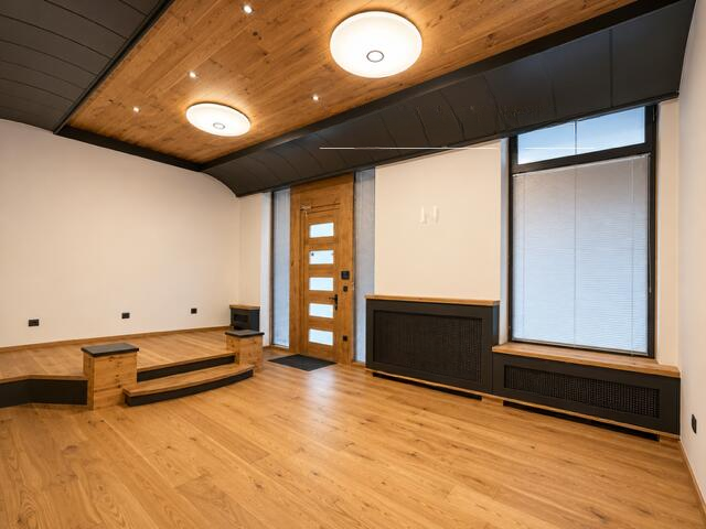 Офис в Любляне, Словения, 42 м² - фото 1