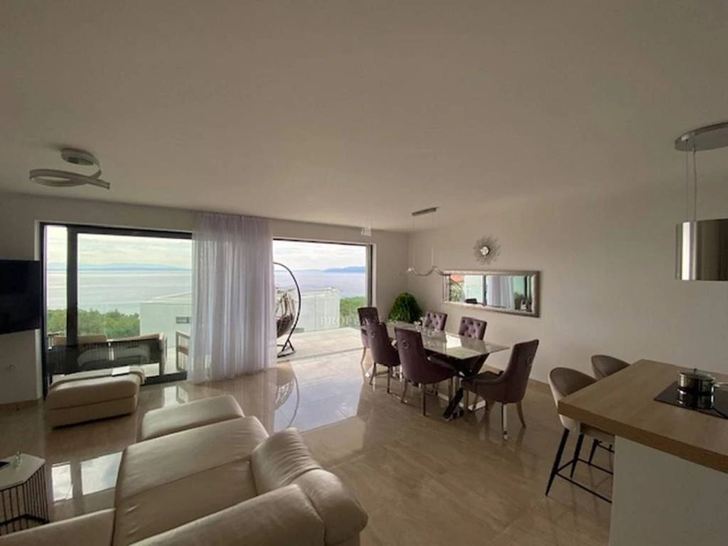 Дом в Опатии, Хорватия, 250 м² - фото 1