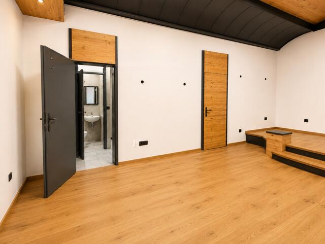 Офис в Любляне, Словения, 42 м² - фото 5