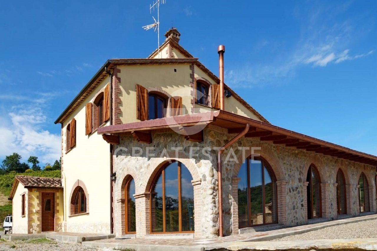 Дом в Фикулле, Италия, 1 100 м² - фото 2