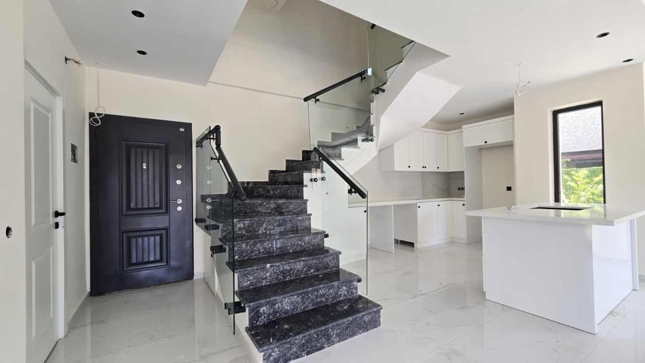 Вилла в Алании, Турция, 210 м² - фото 9