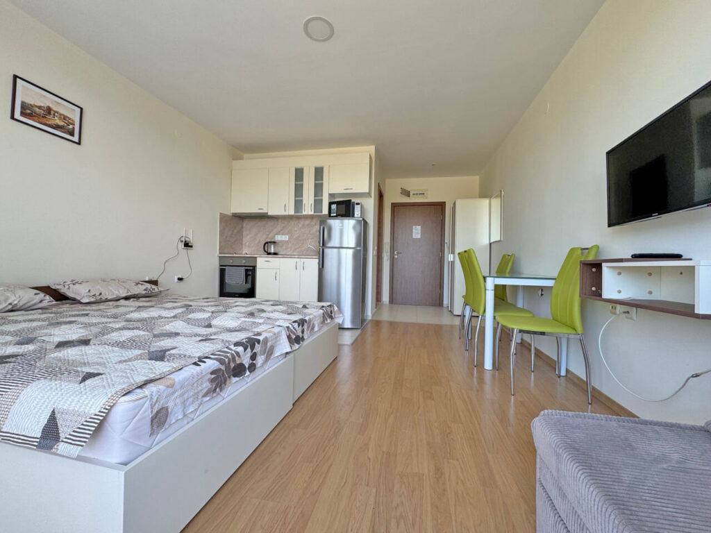 Студия на Солнечном берегу, Болгария, 40 м² - фото 1
