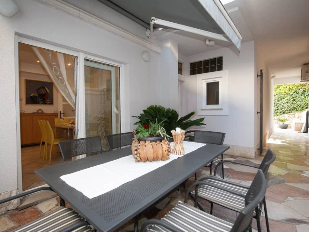 Квартира в Опатии, Хорватия, 140 м² - фото 1