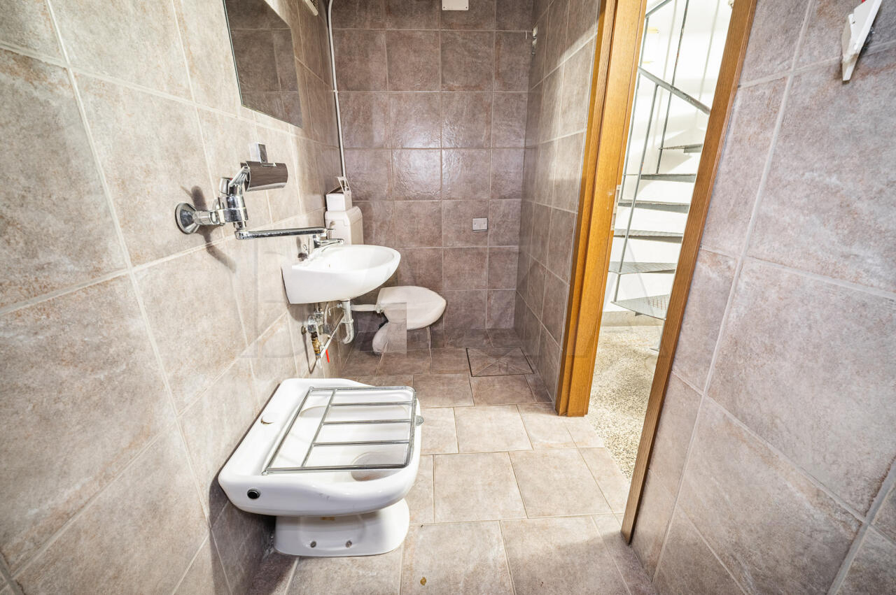 Офис в Любляне, Словения, 127 м² - фото 10