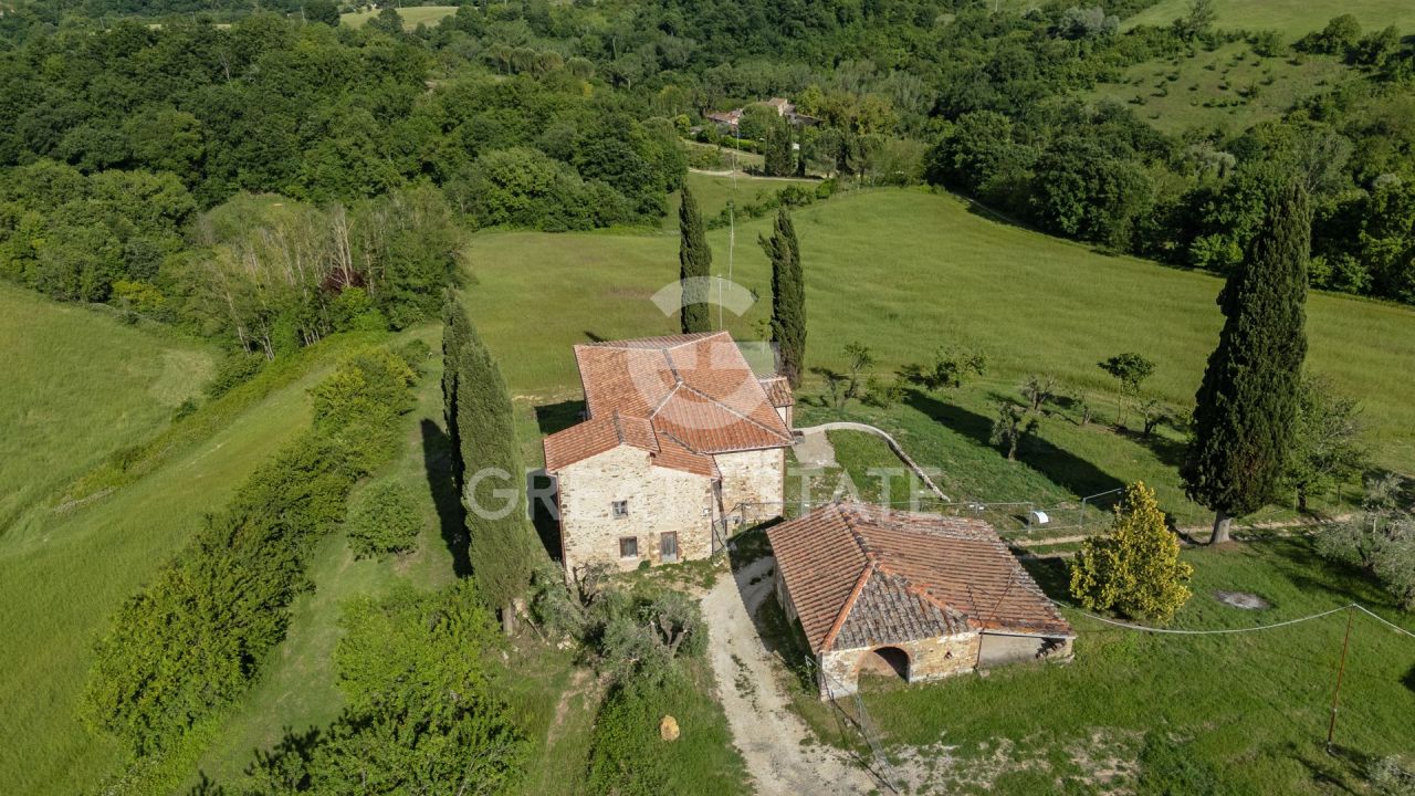 Дом Colle di Val d'Elsa, Италия, 681.85 м² - фото 5