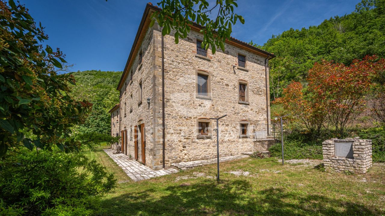 Дом в Пьетралунге, Италия, 511.7 м² - фото 8