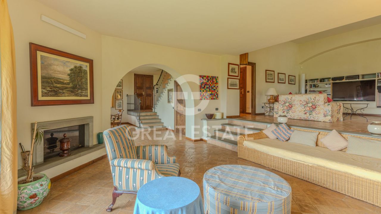 Дом в Четоне, Италия, 482.65 м² - фото 9