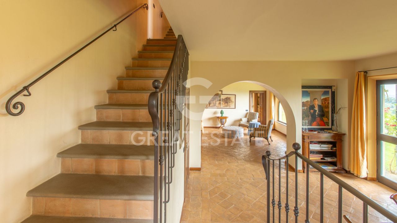 Дом в Четоне, Италия, 482.65 м² - фото 10