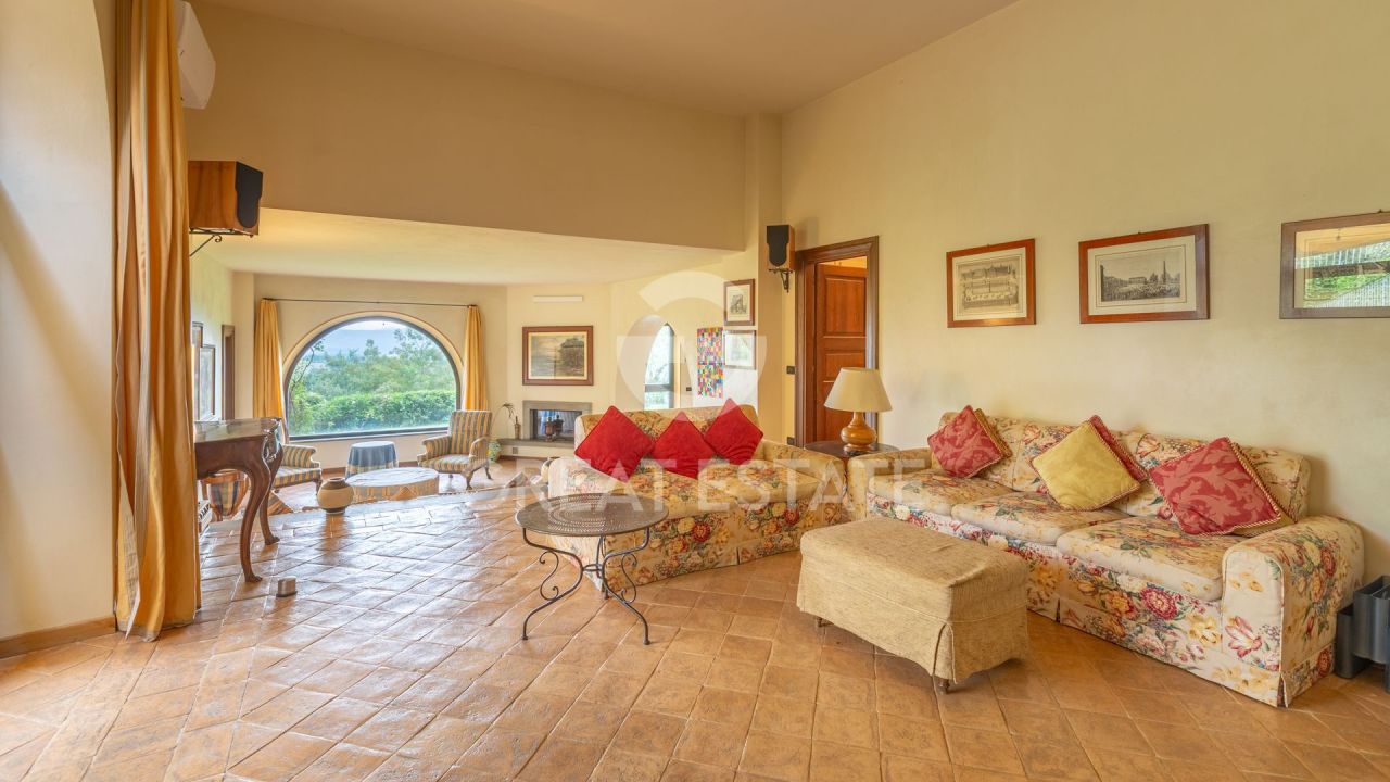 Дом в Четоне, Италия, 482.65 м² - фото 15