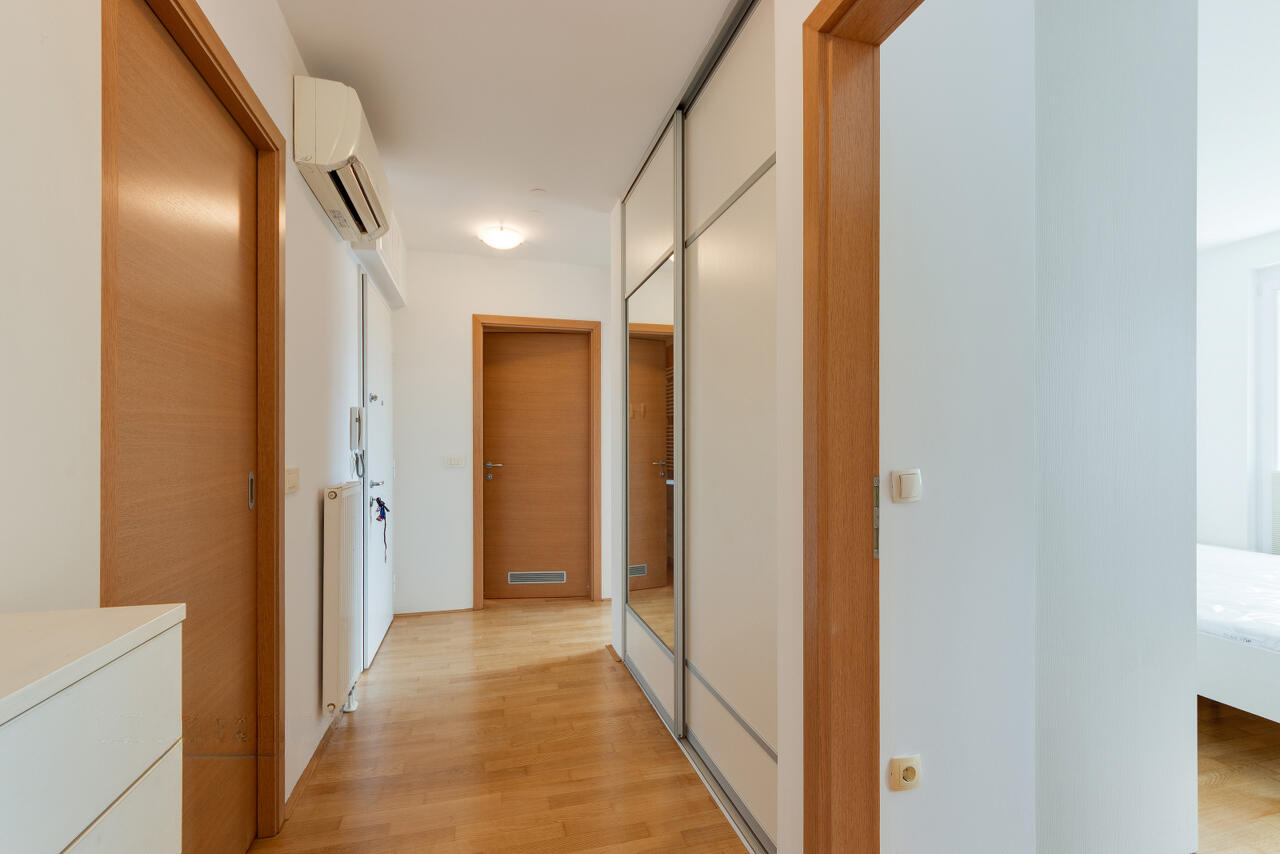 Квартира в Любляне, Словения, 74 м² - фото 8