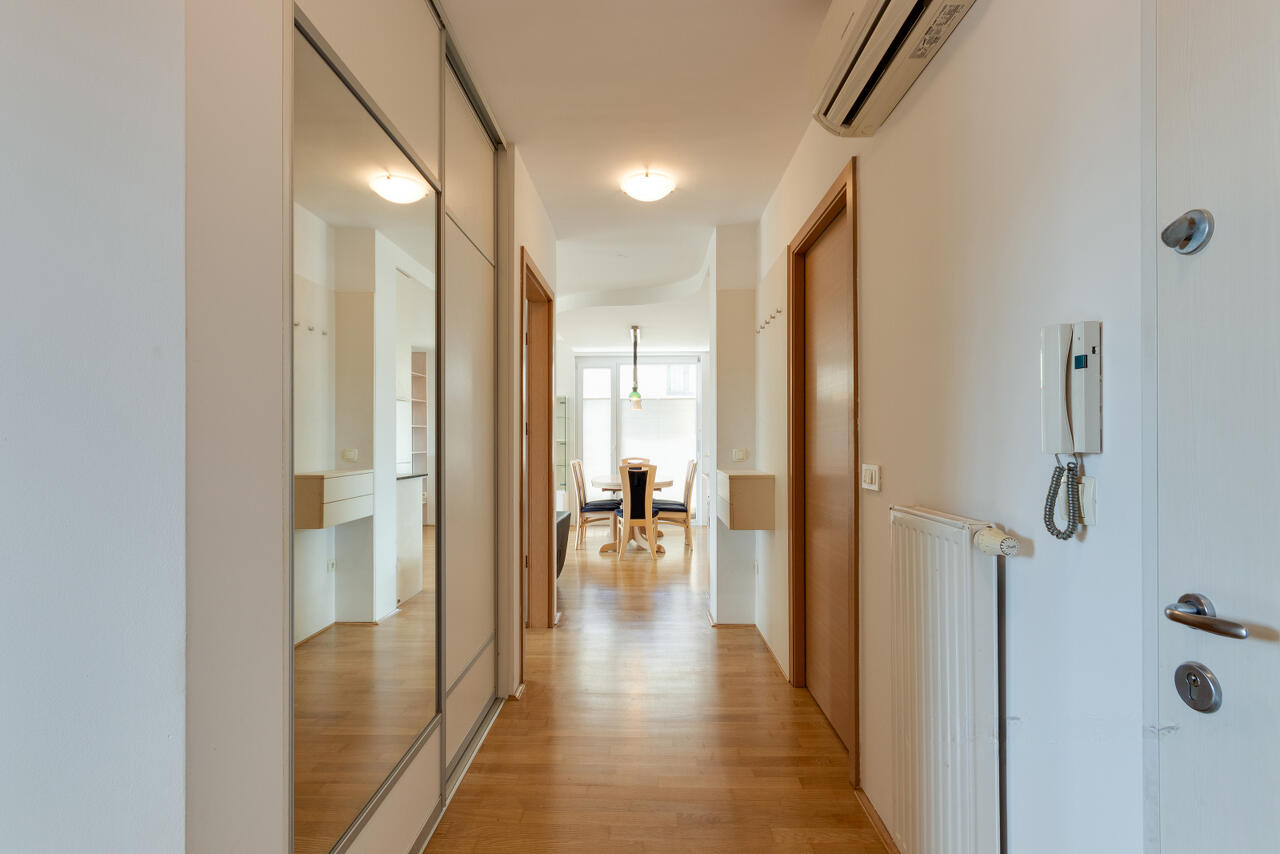 Квартира в Любляне, Словения, 74 м² - фото 15