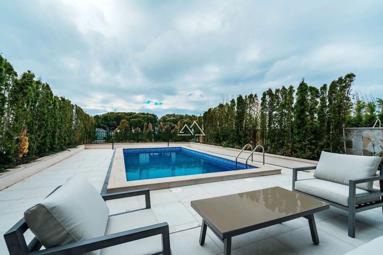 Вилла в Режевичах, Черногория, 220 м² - фото 4