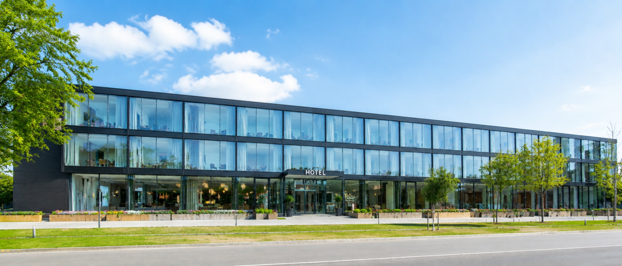 Коммерческая недвижимость на Коста-Брава, Испания, 9 500 м² - фото 1