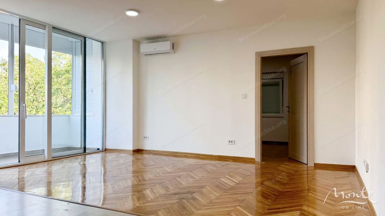 Отель, гостиница в Подгорице, Черногория, 58 м² - фото 3