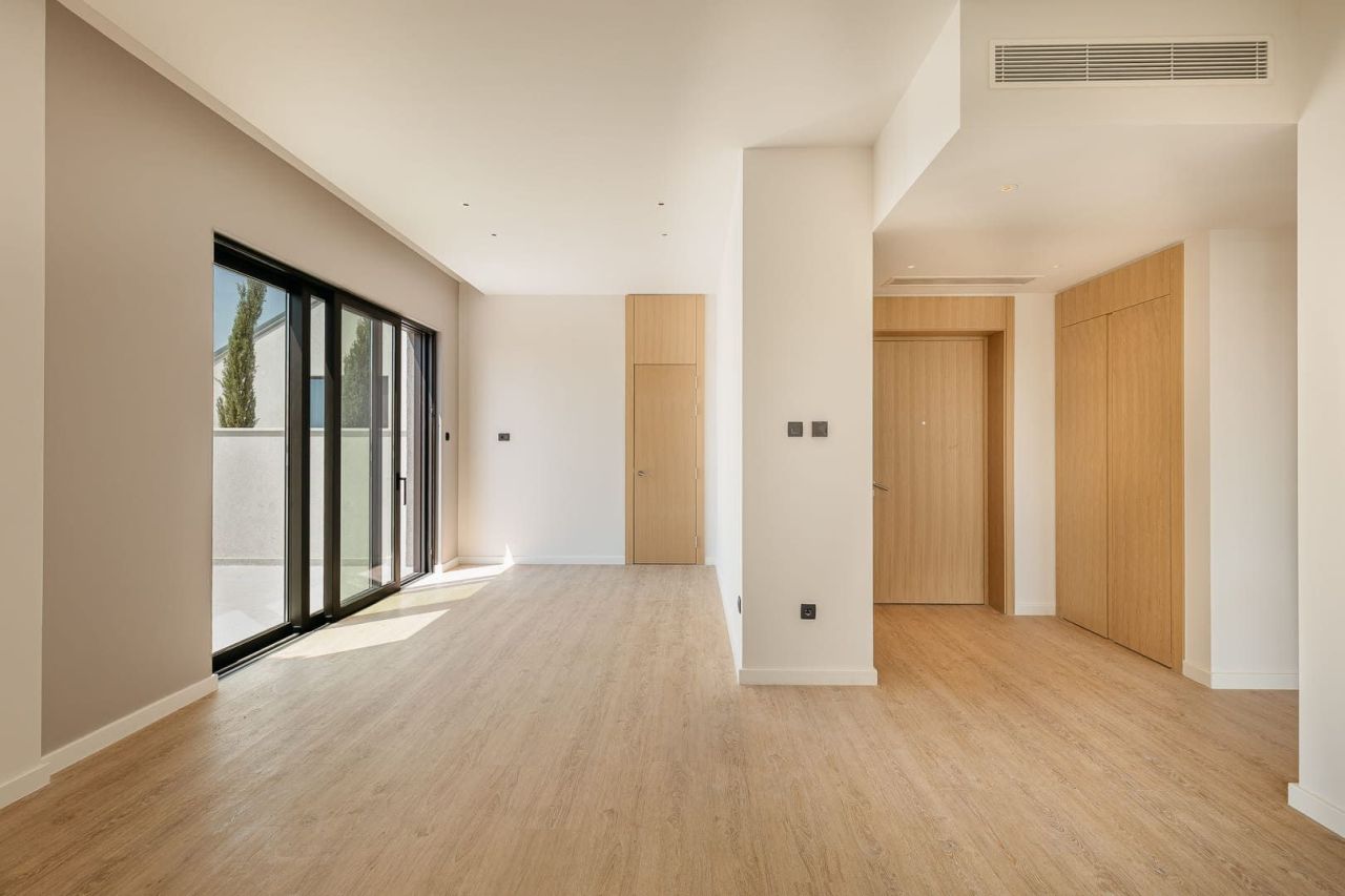 Апартаменты в Тивате, Черногория, 81 м² - фото 5