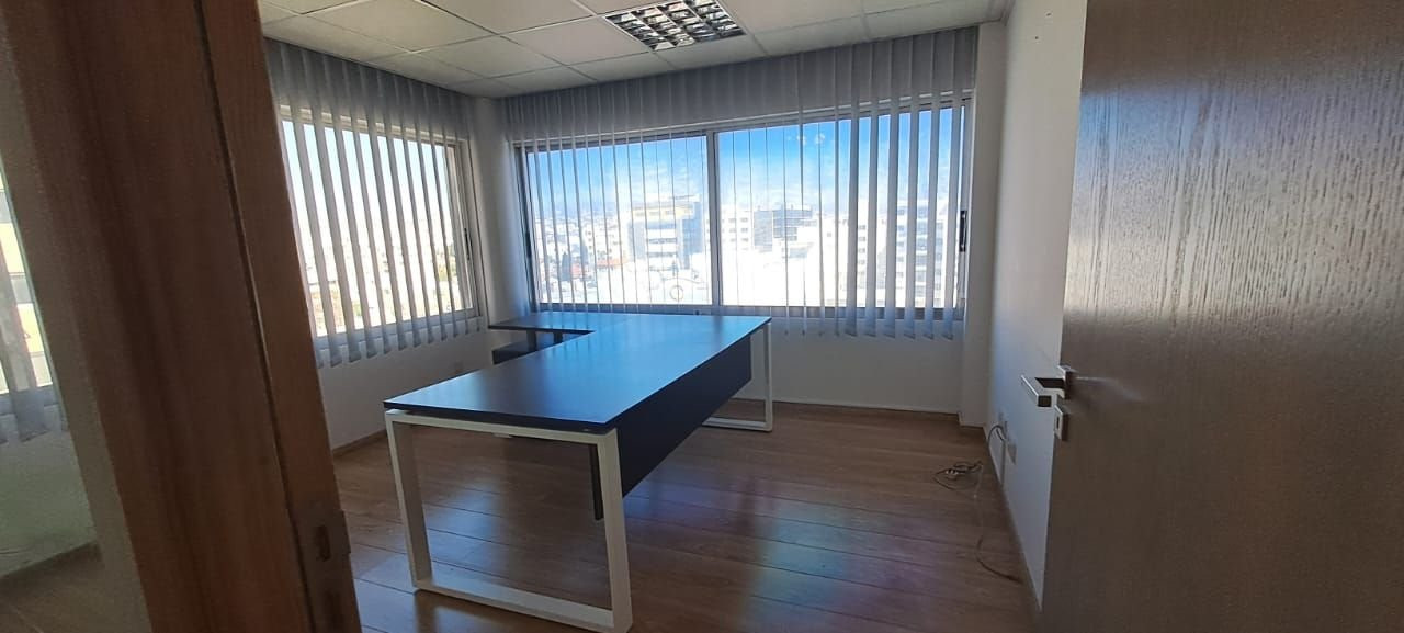 Офис Katholiki, Кипр, 200 м² - фото 2