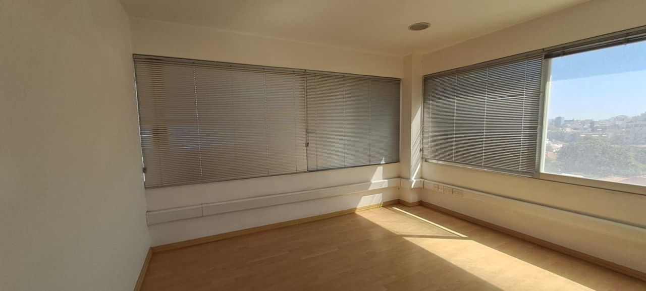 Офис Katholiki, Кипр, 400 м² - фото 4