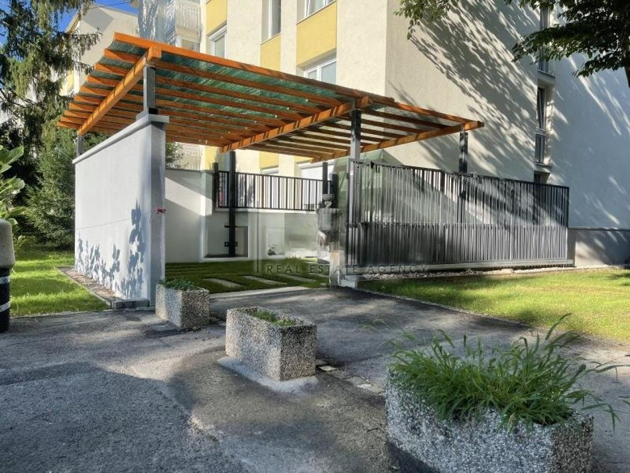 Офис в Любляне, Словения, 225 м² - фото 14