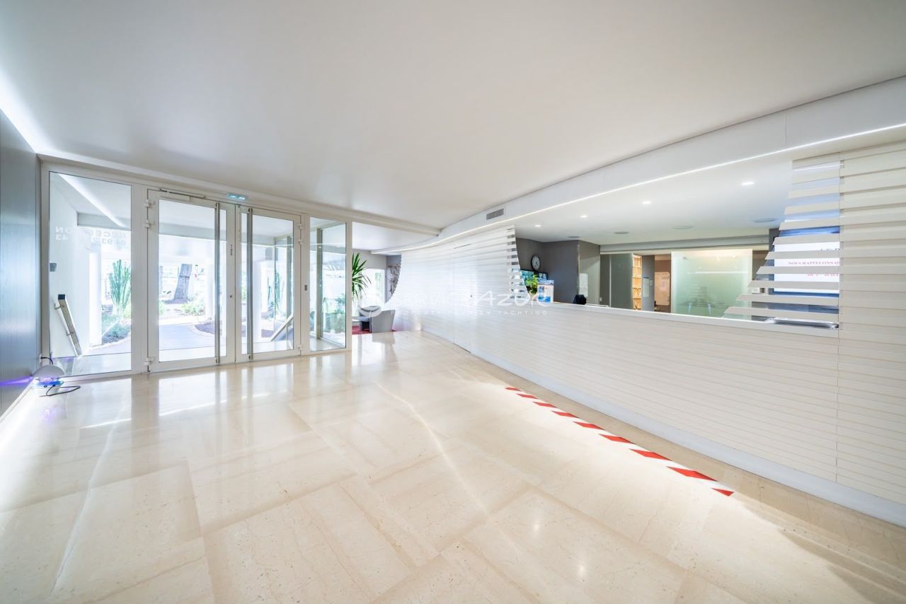 Апартаменты в Вильнёв-Лубе, Франция, 61 м² - фото 15