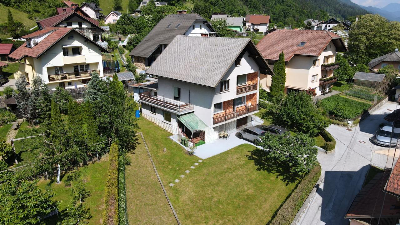 Дом в Есенице, Словения, 359 м² - фото 1