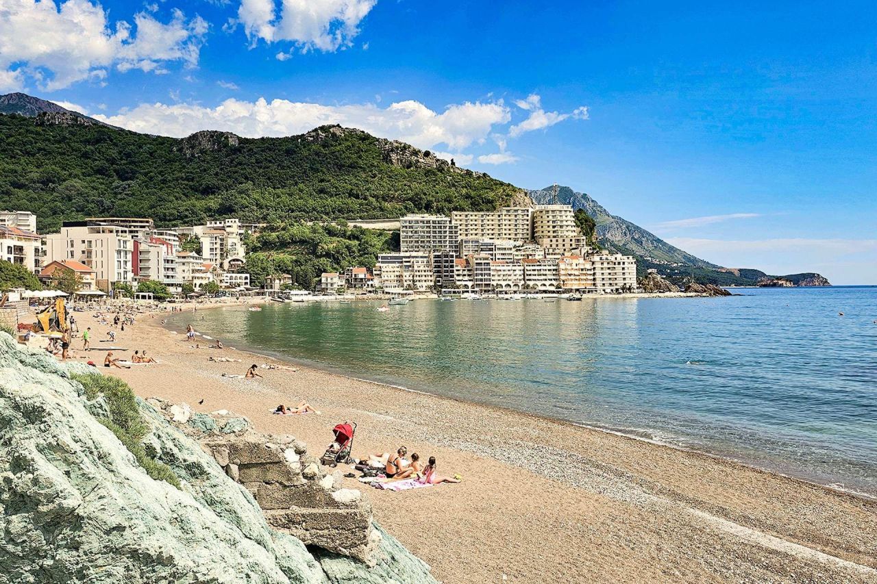 Квартира в Будве, Черногория, 69 м² - фото 17