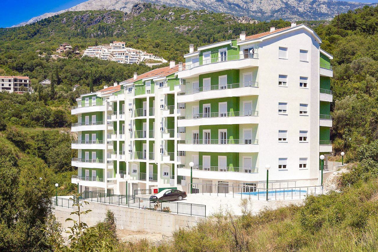 Квартира в Херцег-Нови, Черногория, 112 м² - фото 15