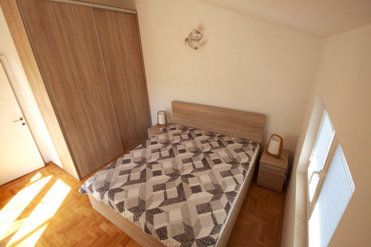 Квартира в Херцег-Нови, Черногория, 112 м² - фото 12