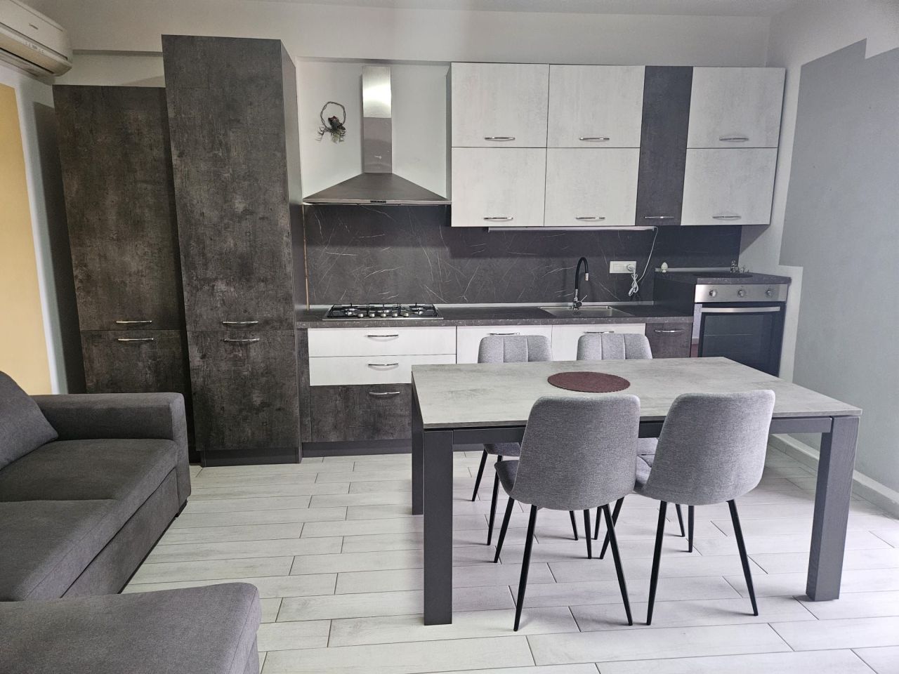 Квартира в Скалее, Италия, 78 м² - фото 1