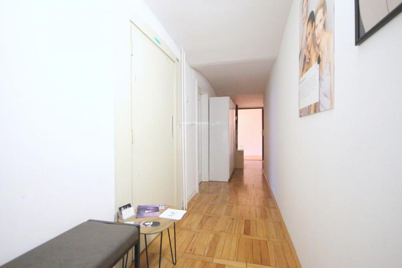 Офис в Любляне, Словения, 53 м² - фото 2