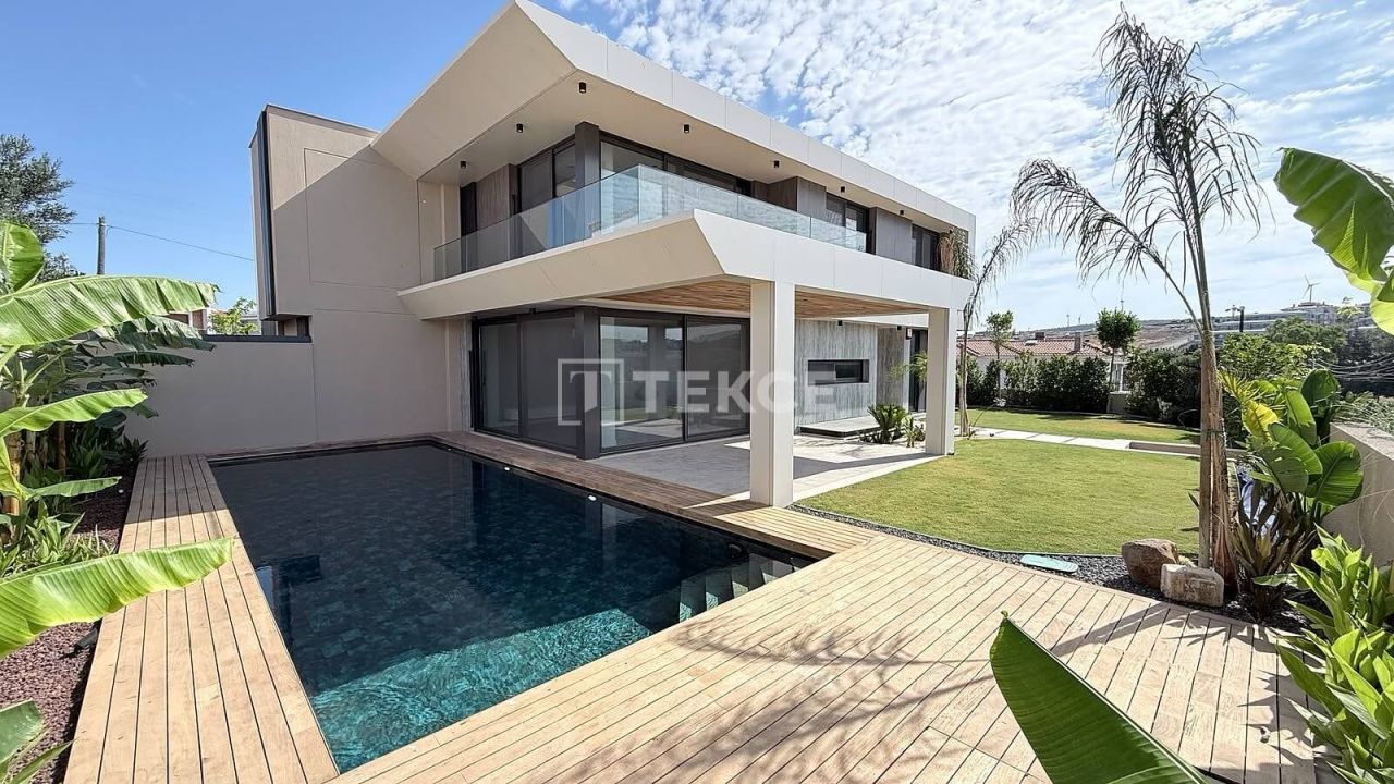Вилла в Чешме, Турция, 250 м² - фото 1